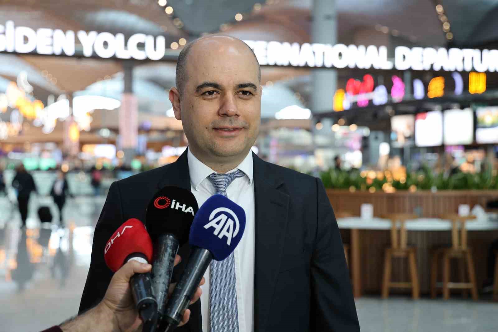 İstanbul Havalimanı’nda “Terapi Köpek Projesi” hayata geçirildi