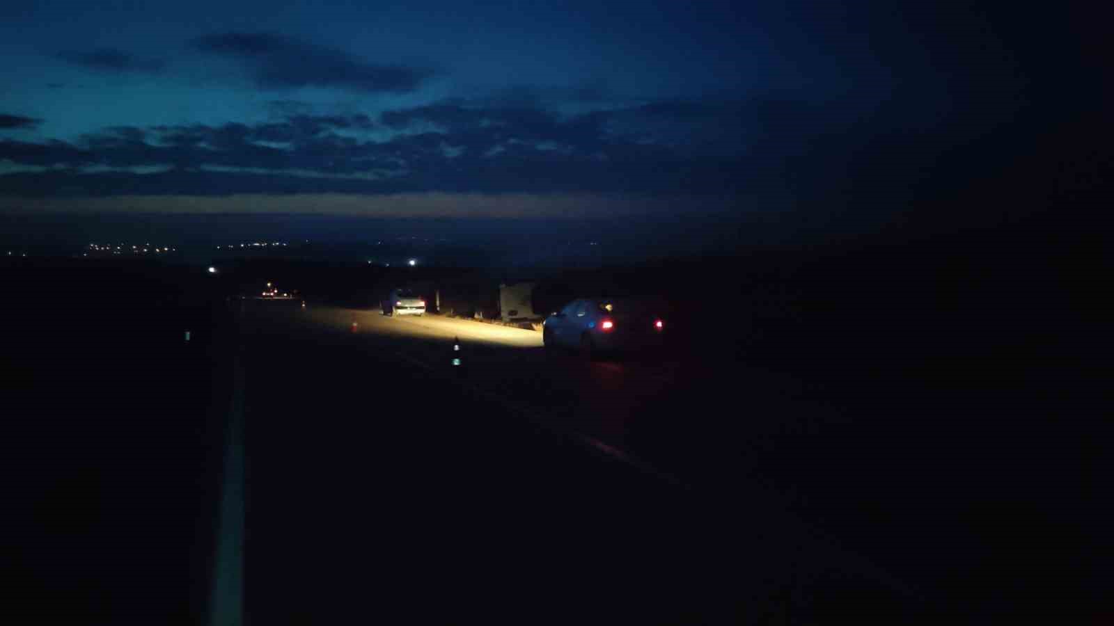 Van otobüsü kaza yaptı: 15 yaralı