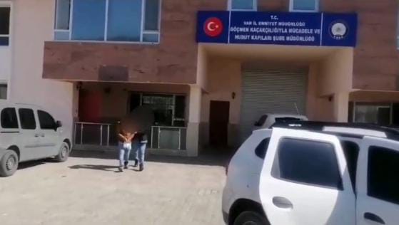 Van’da 3 organizatör tutuklandı