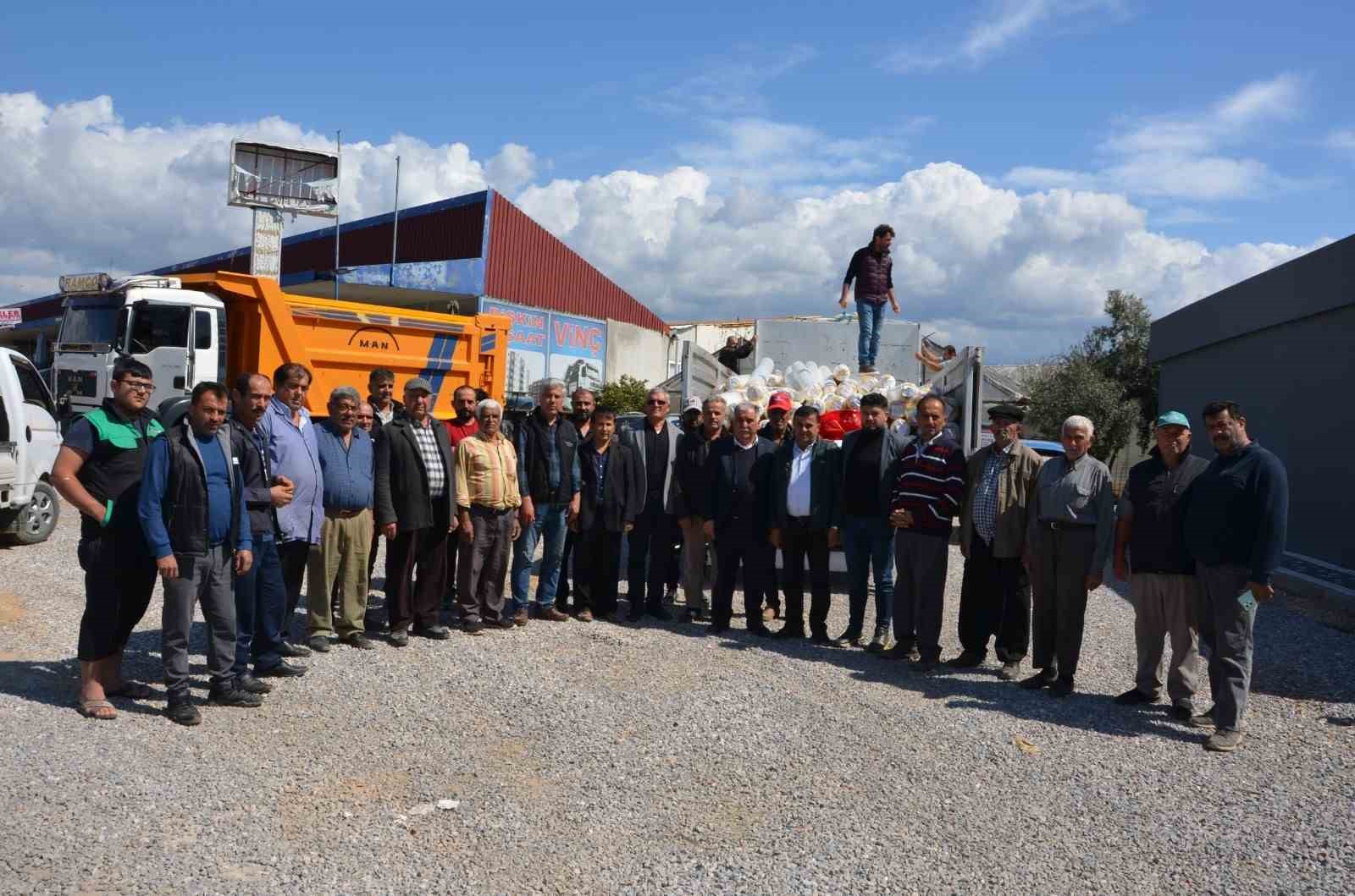 Alanya’da afetzede 51 üreticiye sera naylonu desteği