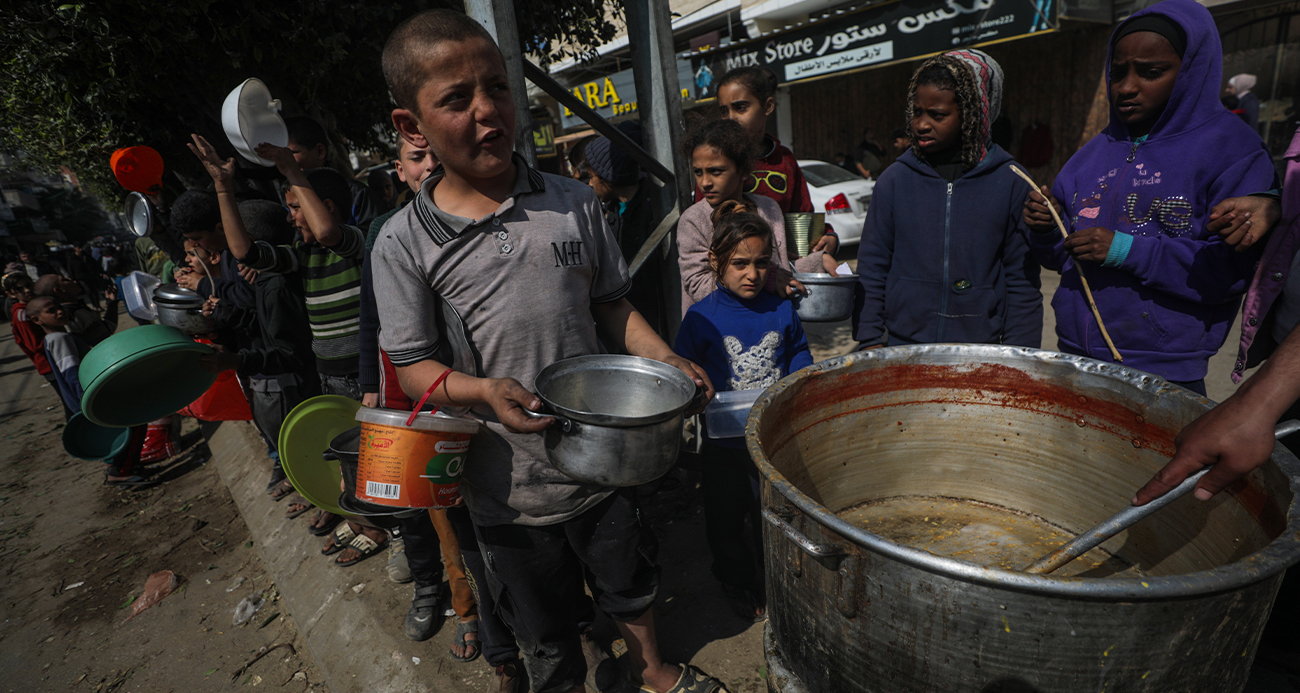 Gazze’de açlık ve susuzluktan hayatını kaybedenlerin sayısı 20’ye yükseldi