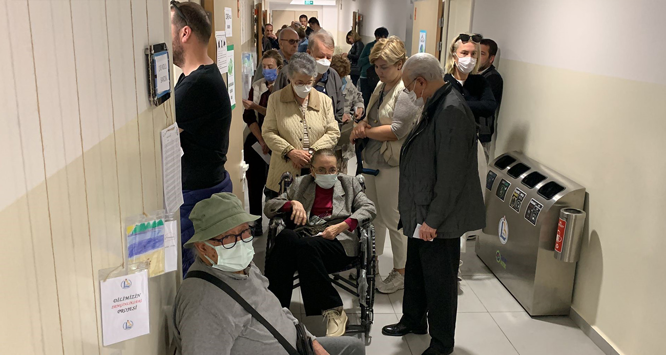 Engelli vatandaşlar tekerlekli sandalyeyle oyunu kullandı