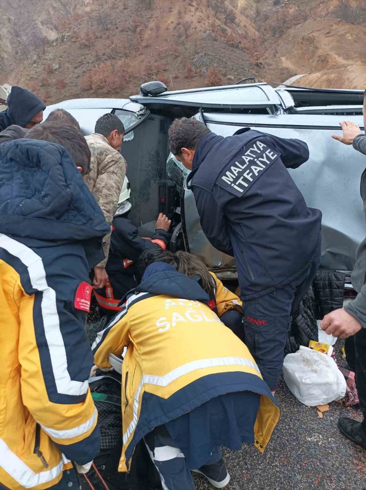 Malatya’da 3 ayrı trafik kazasında 7 kişi yaralandı