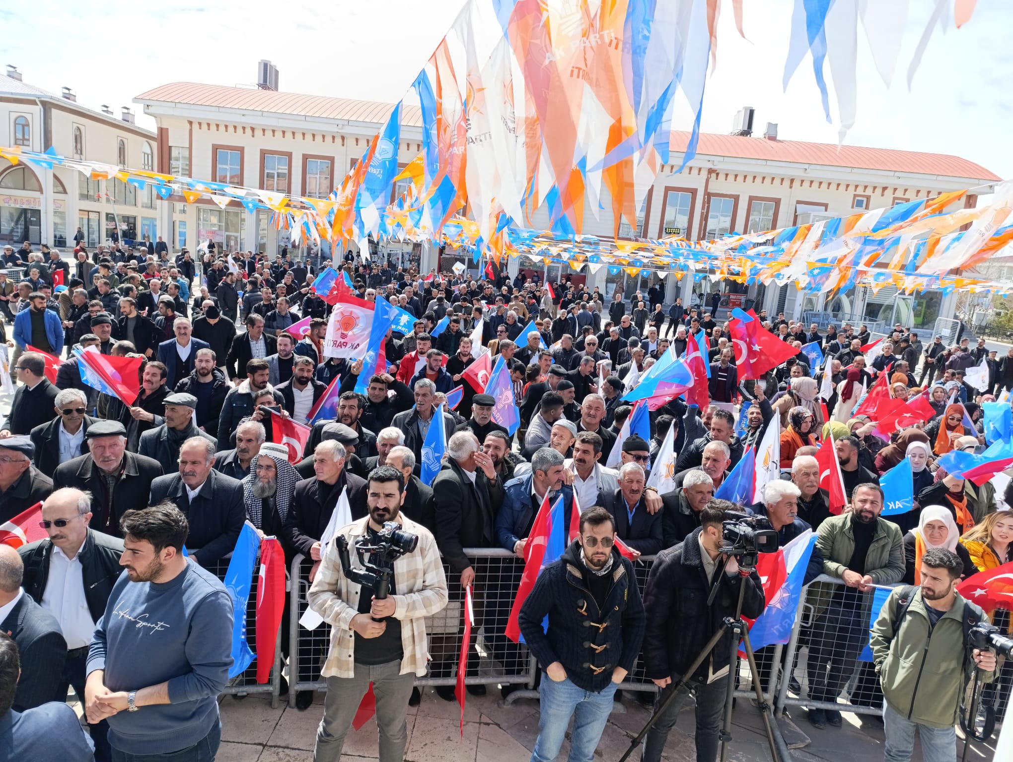 Başkan Adayı Tanış’tan coşkulu miting