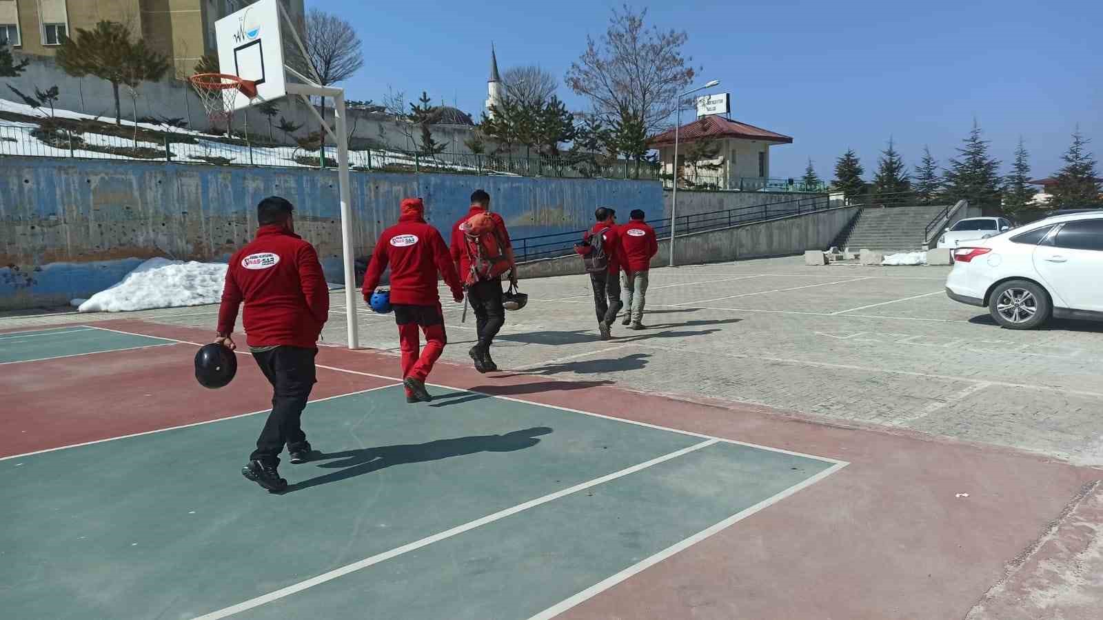 Van’da gerçeği aratmayan deprem tatbikatı