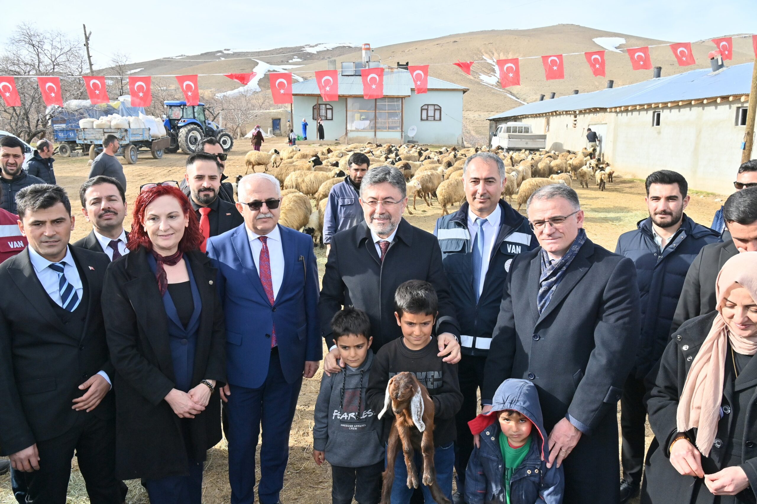 Bakan Yumaklı: Türkiye’de En Çok Mera Islahının Yapıldığı İl Van’dır