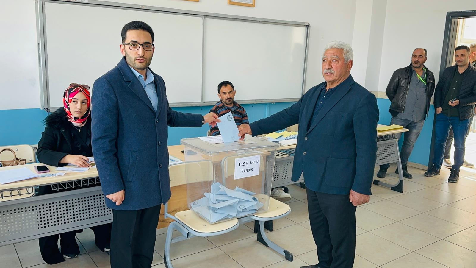 Başkan Adayı İrven oyunu kullandı