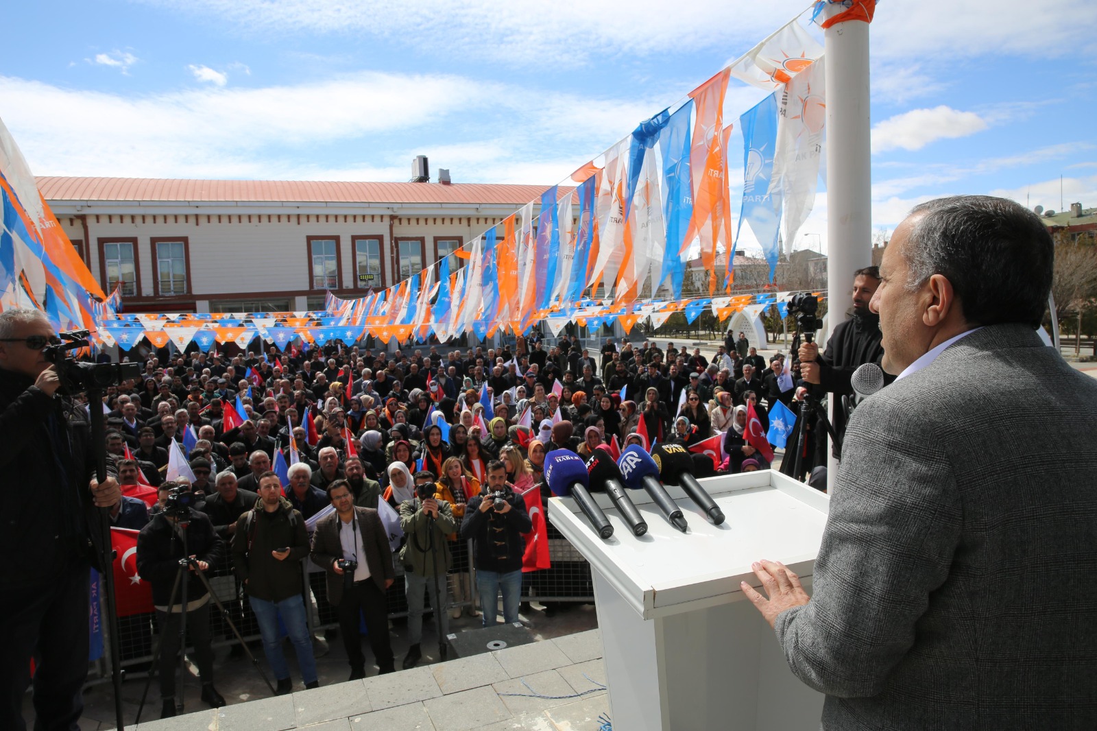 Başkan adayı Arvas: “Van Modeli Belediyecilik” ile örnek olacağız