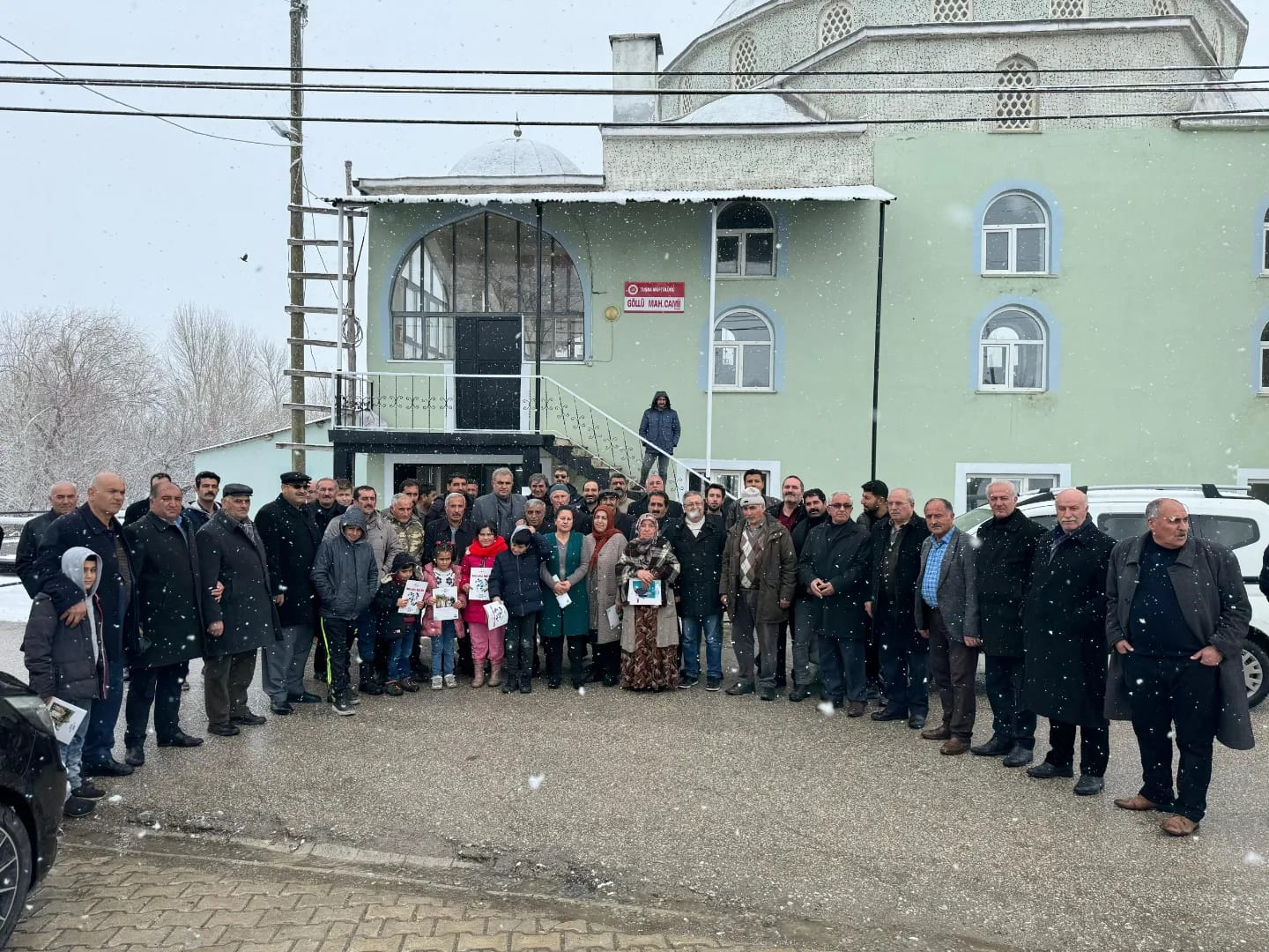 Başkan adayı Oflas, Tuşba’nın 57 kırsal mahallesini ziyaret etti