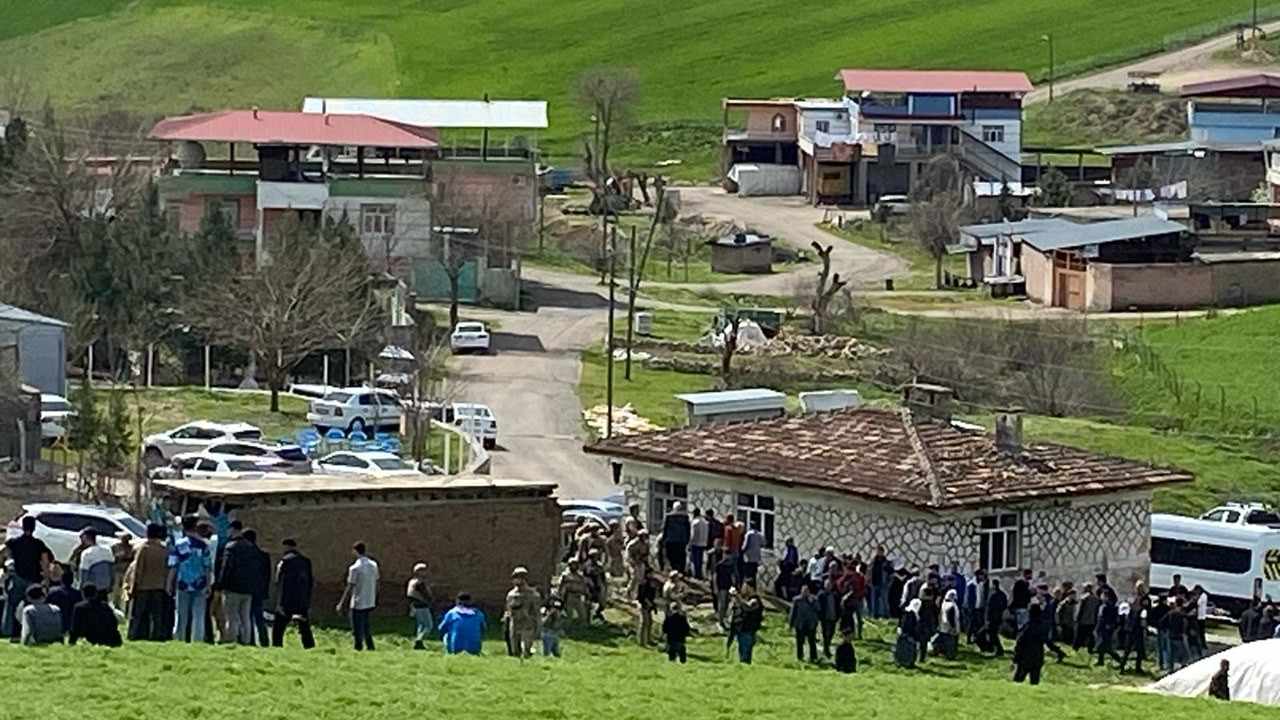 Diyarbakır’da seçime kan bulaştı: Bir kişi öldü