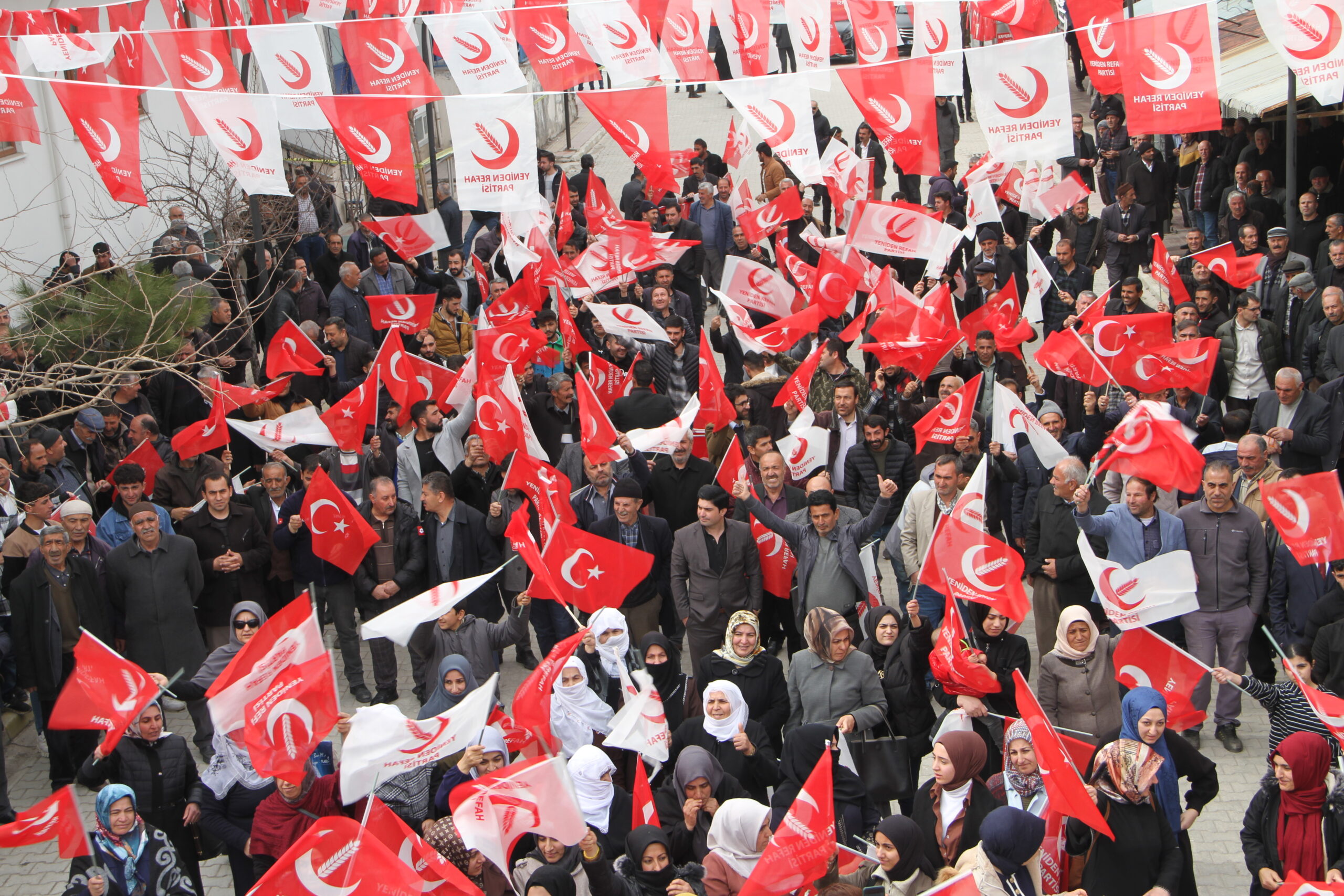 Belediye Başkan adayı Erdem: Belediyenin tükenmişliği karşısında aday oldum