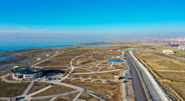 Van Büyükşehir Belediyesinden uygun fiyata kiralık iş yeri!