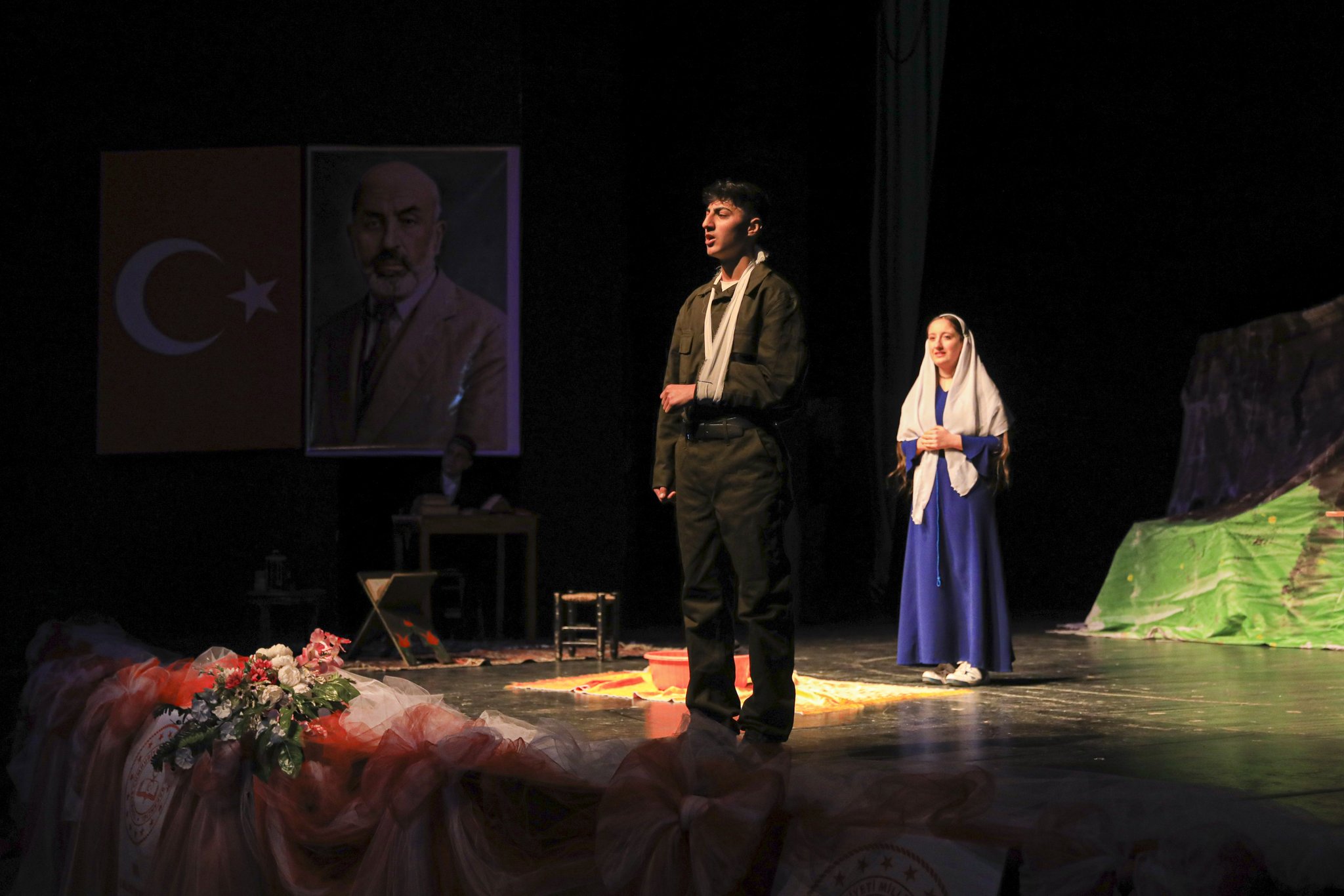 Van’da İstiklal Marşı’nın Kabulü ve Mehmet Akif Ersoy’u Anma Programı düzenlendi