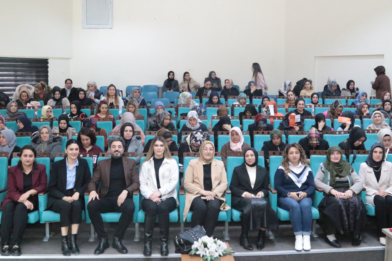 Van’da “Yaşlılara Saygı Haftası” etkinliği