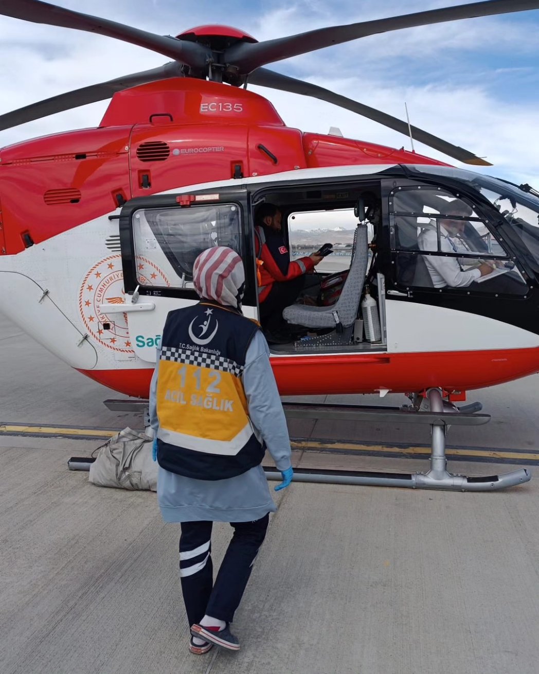 Van’da apandisit hastası helikopterle hastaneye sevk edildi