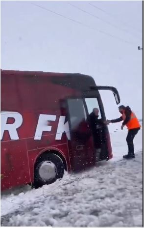 Vanspor’un takım otobüsü kaza yaptı!