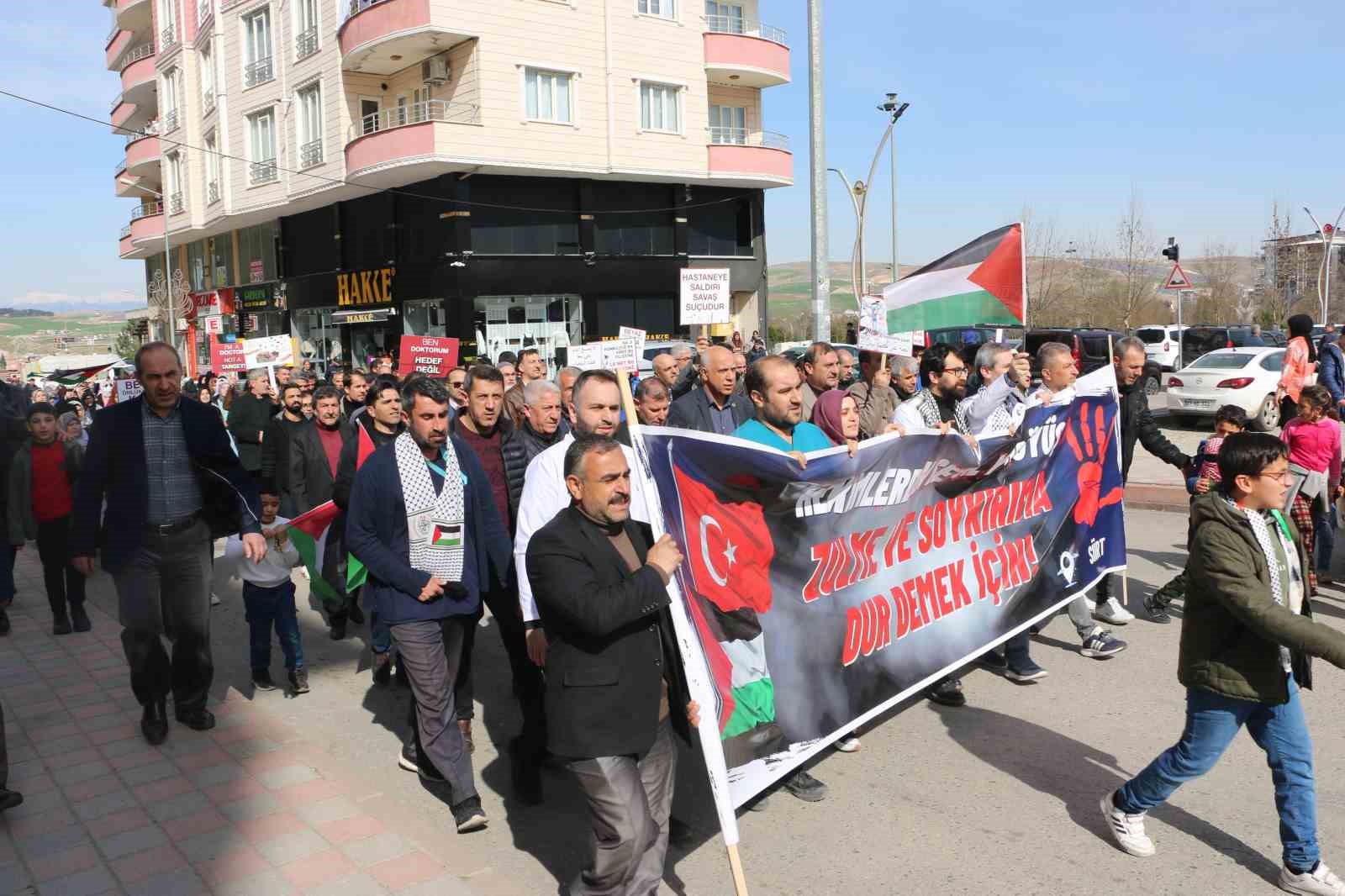 Doktorlar, Kurtalan’da Gazze için yürüyüş gerçekleştirdi