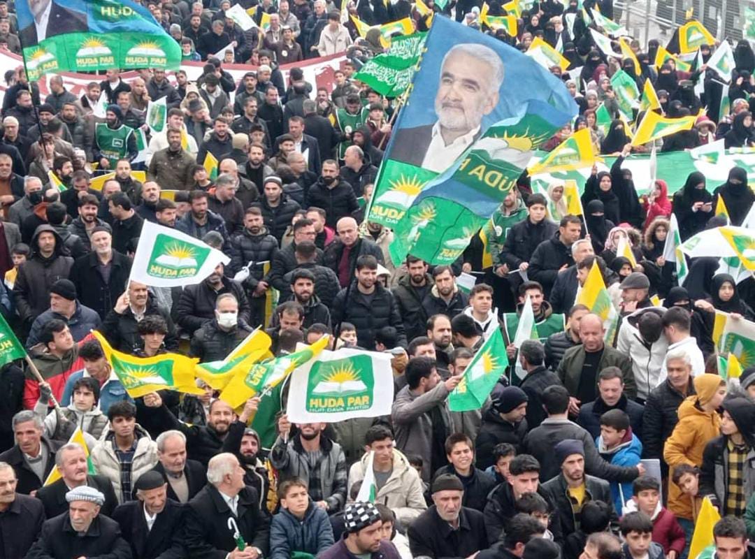 HÜDA PAR Genel Başkanı Yapıcıoğlu: “Belediyelerimizin kaynaklarını halkımızın hizmeti için ayıracağız”