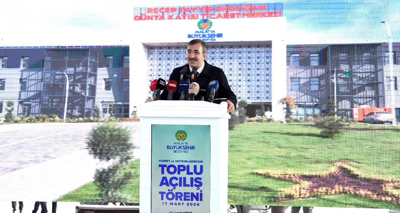 Cumhurbaşkanı Yardımcısı Yılmaz: “Yıl sonunda 200 bin konut hak sahiplerine teslim edilecek”