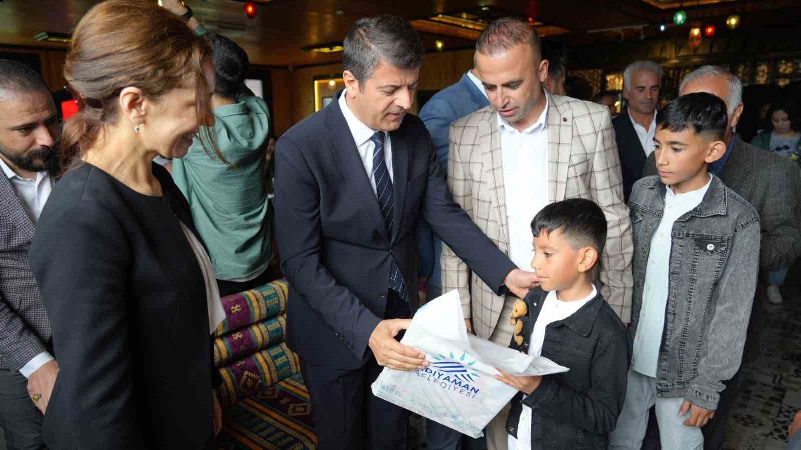 Başkan Tutdere halkla bayramlaştı