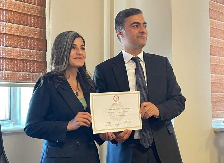 Van Büyükşehir Belediye Başkanı Zeydan mazbatasını aldı