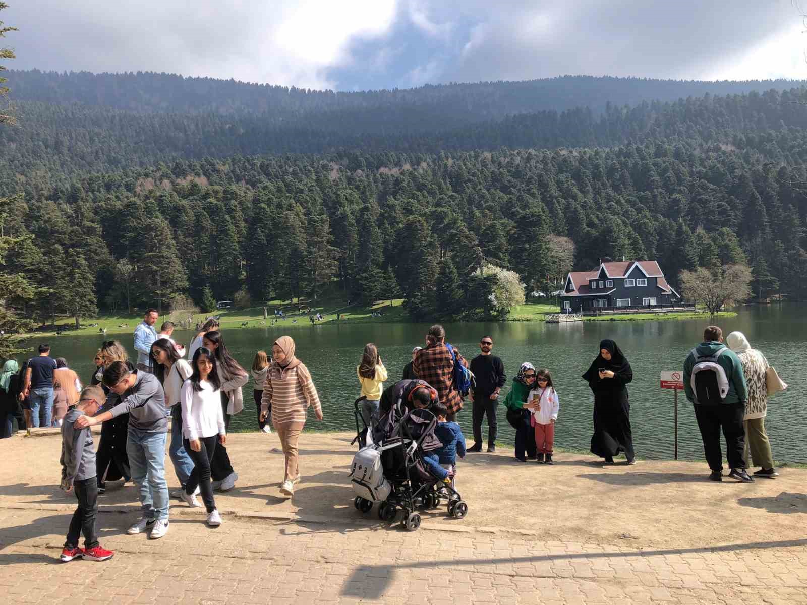 Bolu’nun gözde turizm merkezlerinde bayram yoğunluğu
