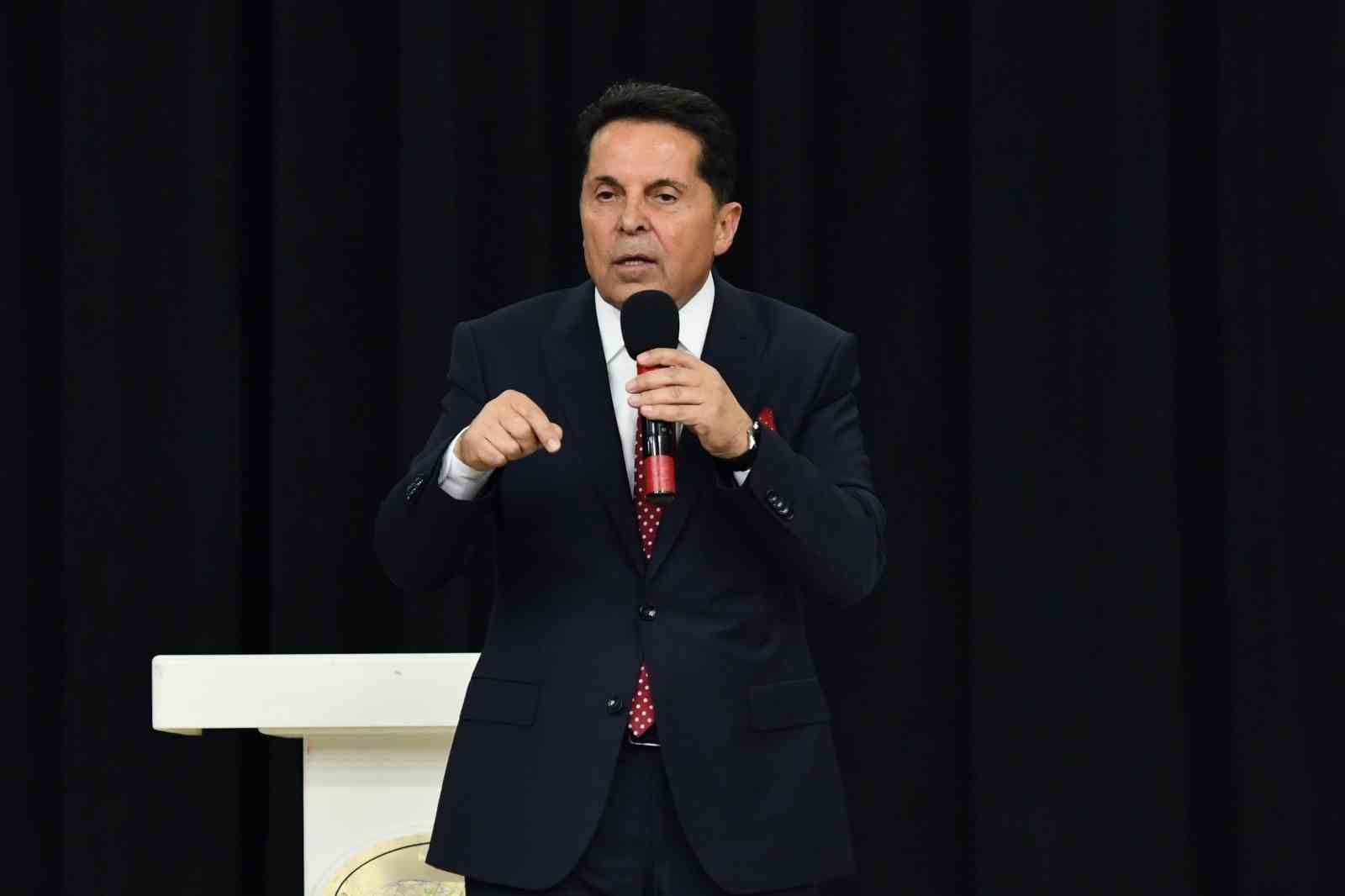 Vanlı Esenyurt Belediye Başkanı Özer, önceki dönem Belediye Başkanı Bozkurt’un paylaşımları ile ilgili açıklama yaptı