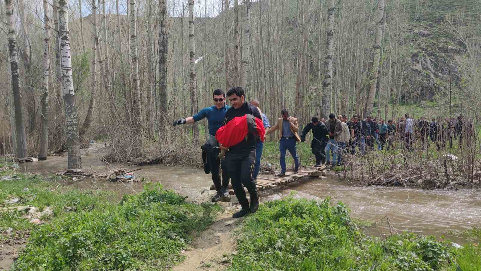 Van’da dereye düşen 3 yaşındaki çocuk hayatını kaybetti