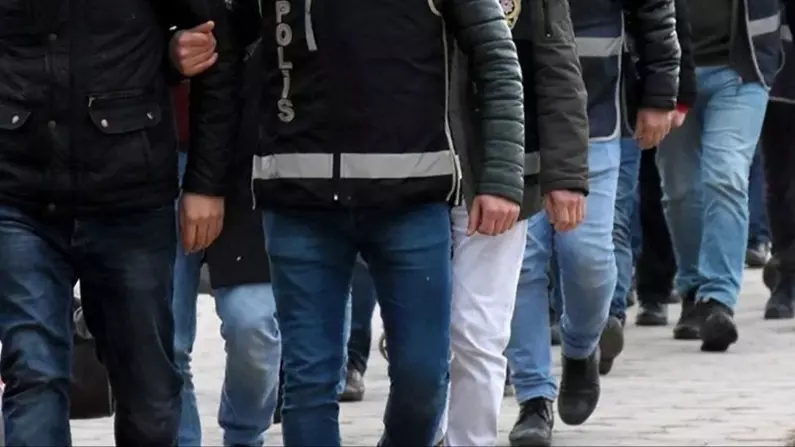 Van’da değişik suçlardan 20 kişi tutuklandı