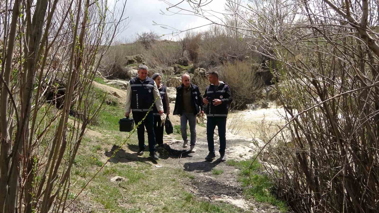 Van Gölü’nde av yasağı başladı: İnci kefalleri göç hazırlığında