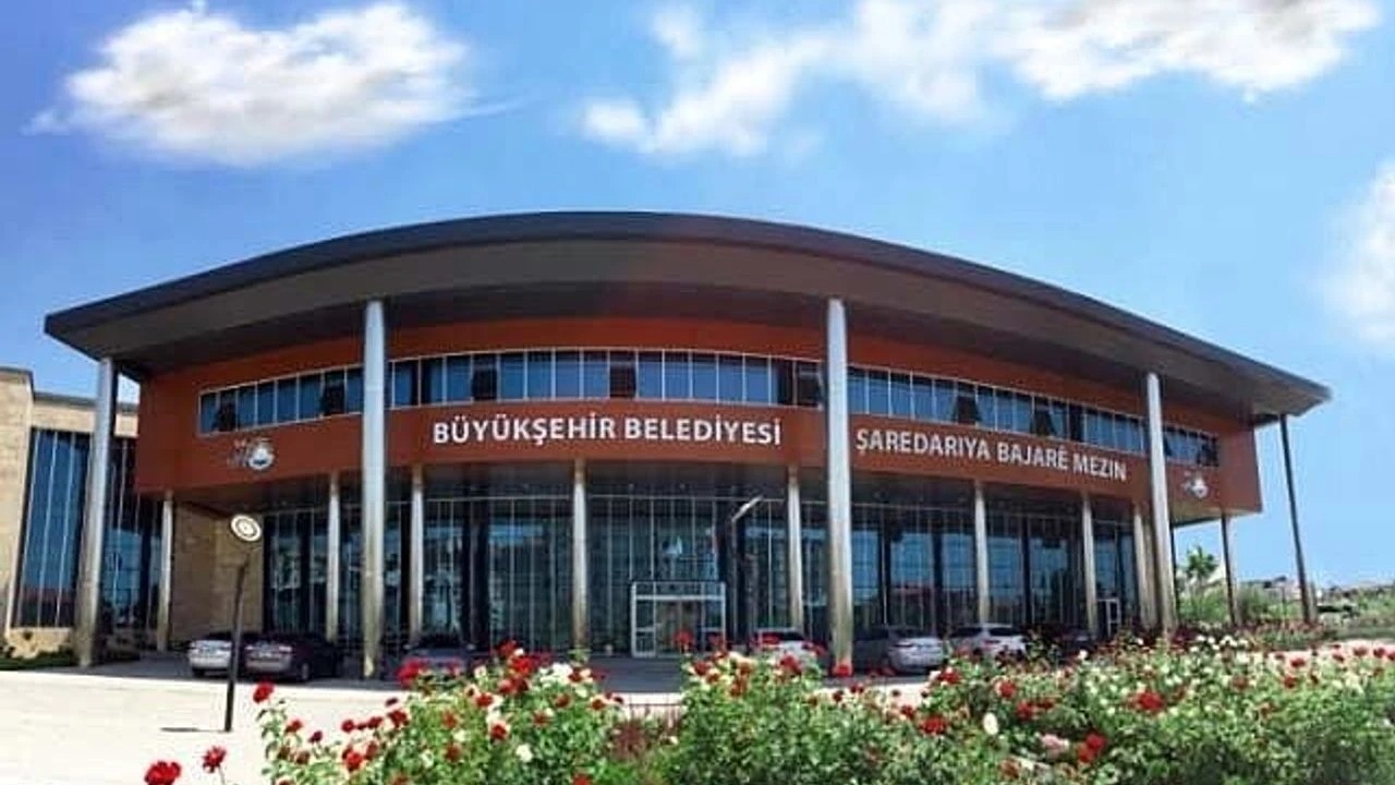 Van Büyükşehir Belediyesinde Birçok Kişi  Görevden Alındı
