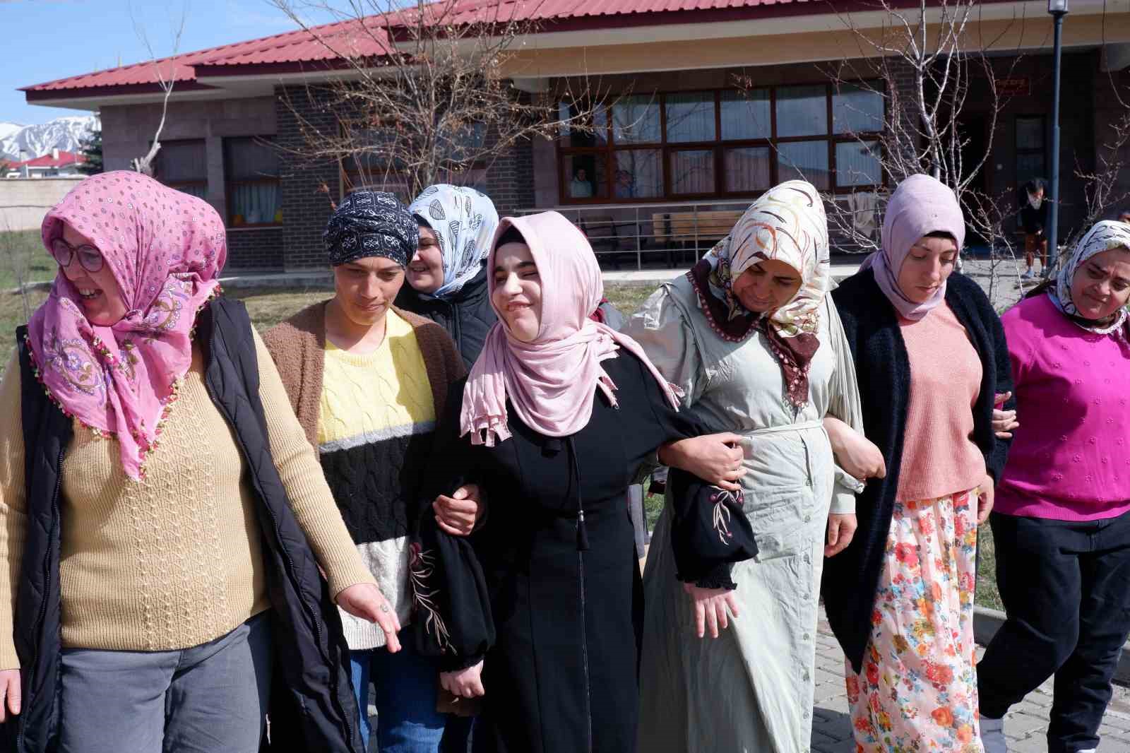Berna için gönül köprüsü kurdular