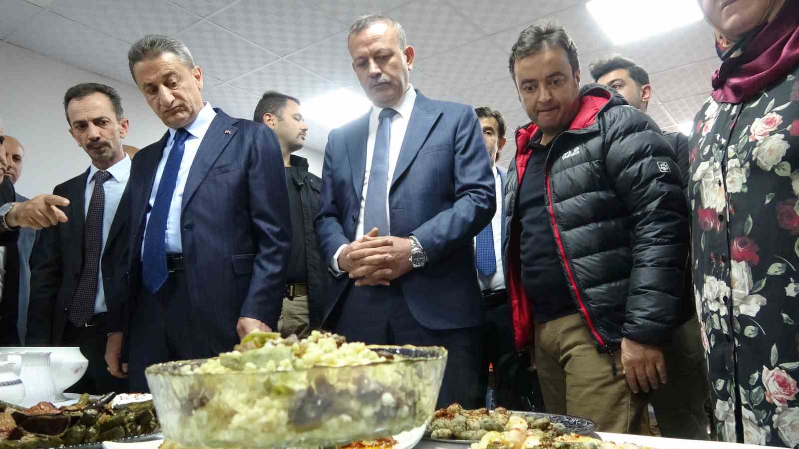 Bitlis’te 7 girişimci kadın kooperatif açtı