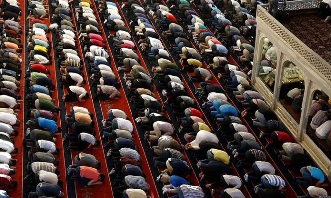 Bayram namazı nasıl kılınır?