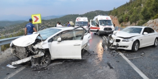 Bayram tatilinin ikinci gününde 12 kişi hayatını kaybetti