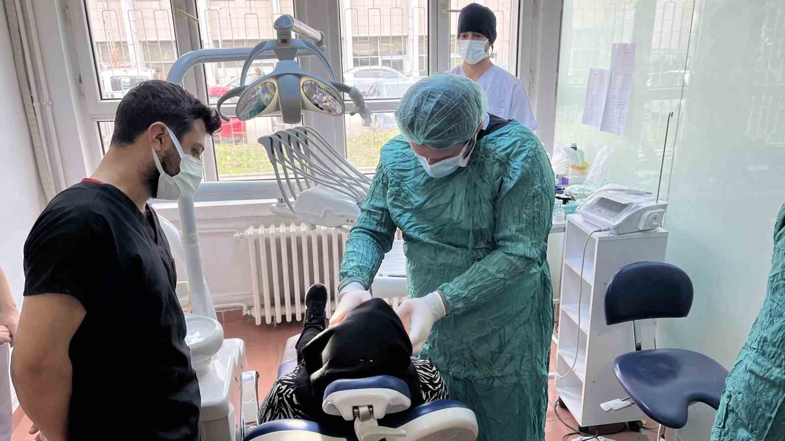 Uzmanlardan enfeksiyonlu diş hakkında önemli uyarı