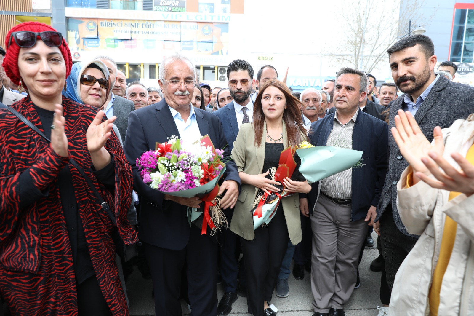 Van’ın İpekyolu Belediyesinde de değişim başladı!