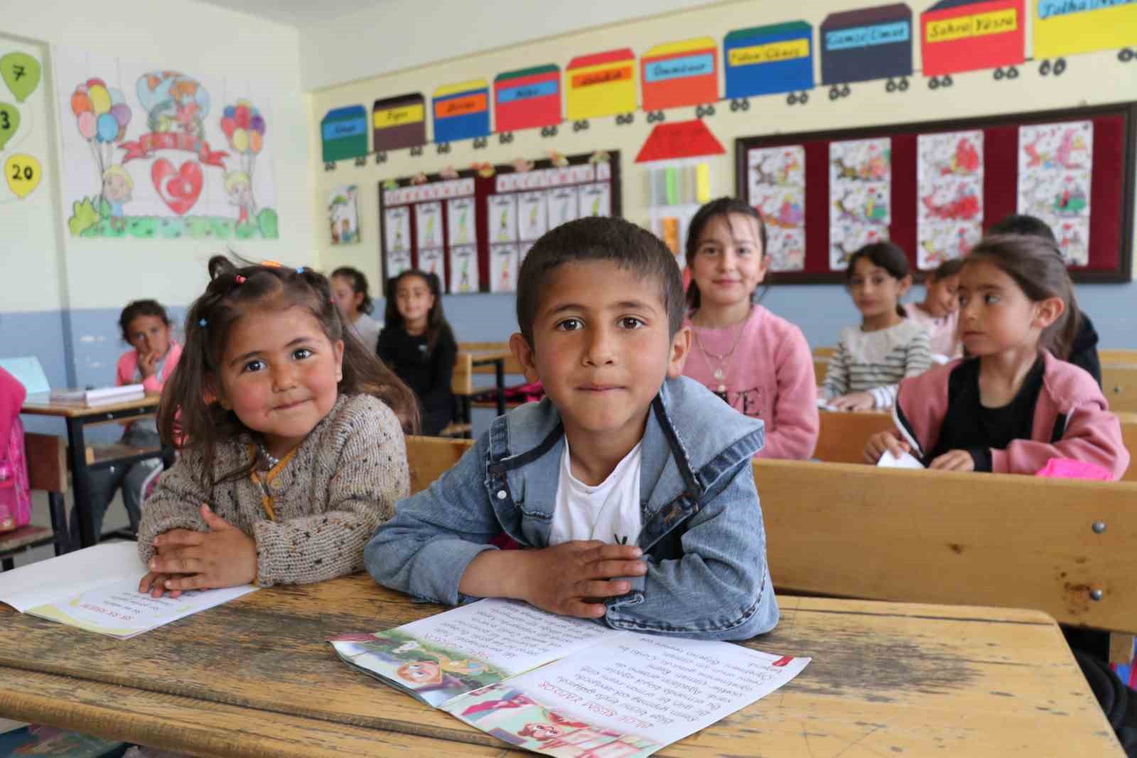 Öğretmen ile öğrencinin gülümseten diyalogu