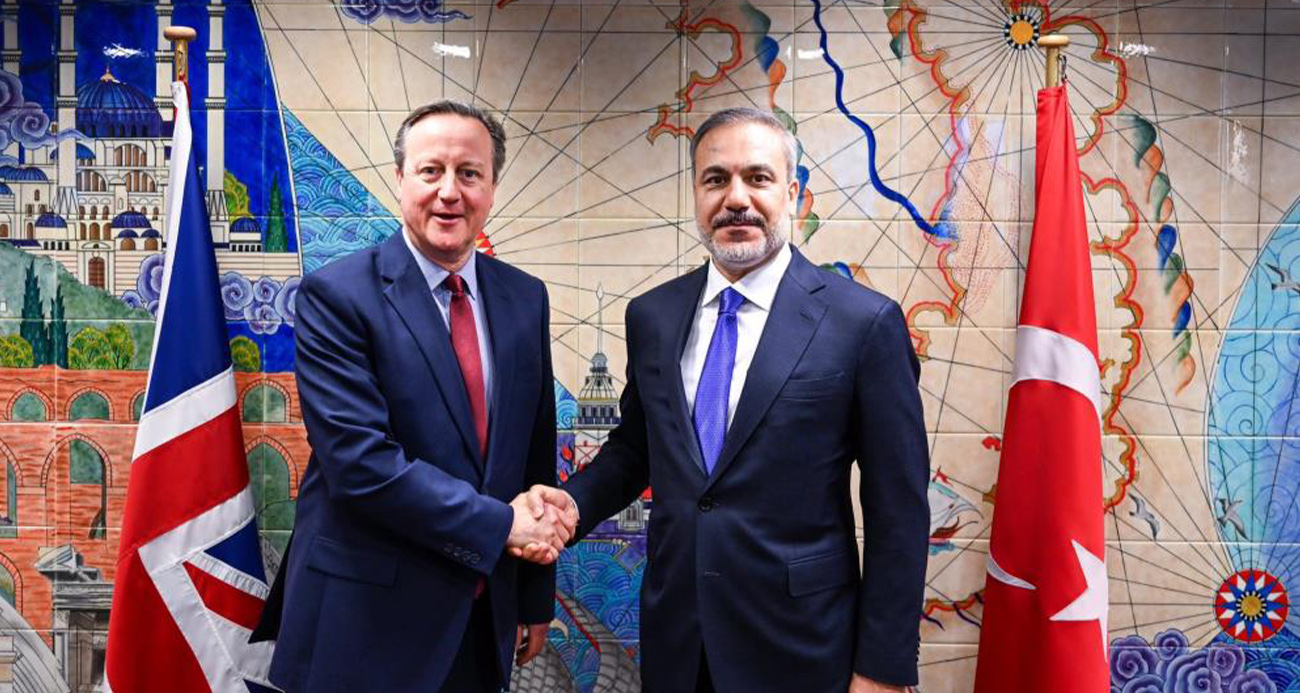 Bakan Fidan, İngiliz mevkidaşı Cameron ile görüştü