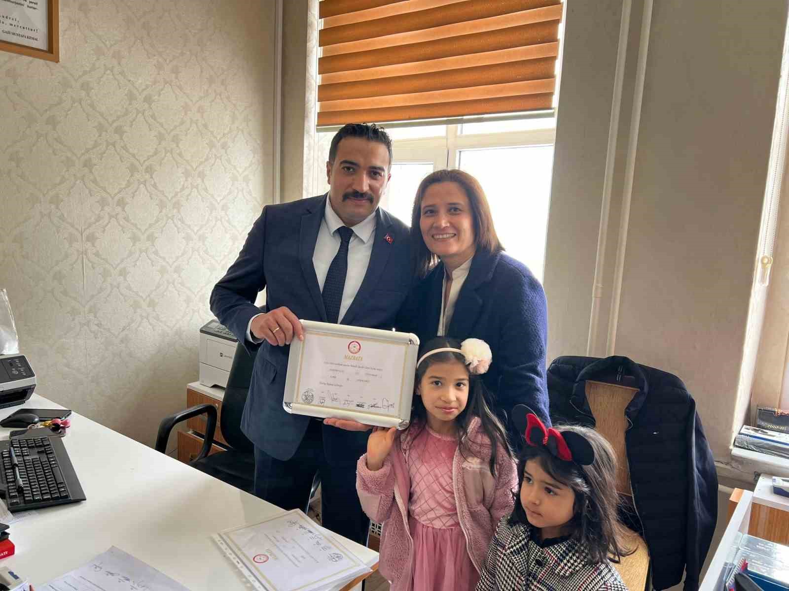 Başkan Kılıç mazbatasını aldı