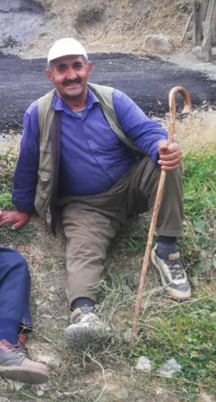 Köprüden geçmek isteyen yaşlı adam dereye düştü