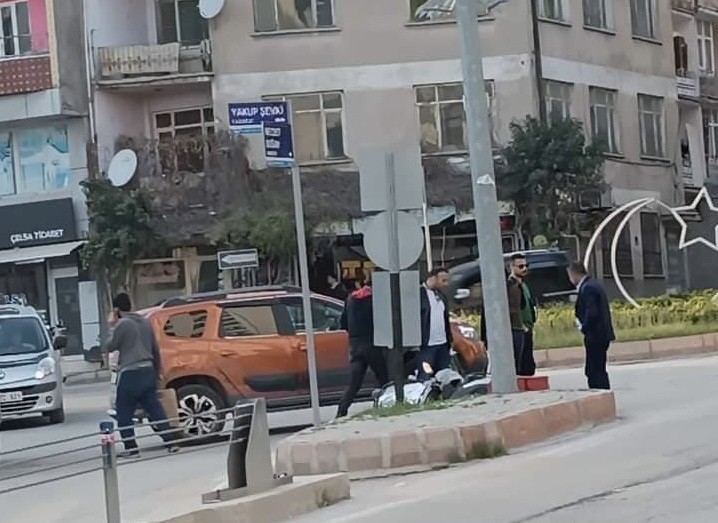 Elazığ’da otomobil motosiklete çarptı:1 yaralı