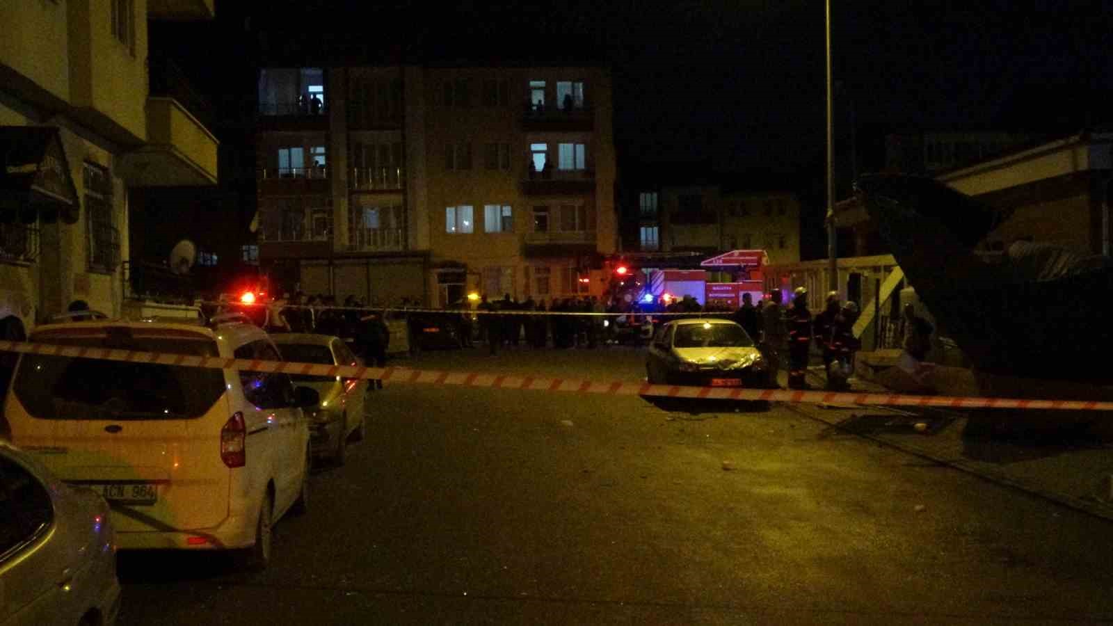 Malatya’da bomba gibi patlayan konteyner halkı sokağa döktü