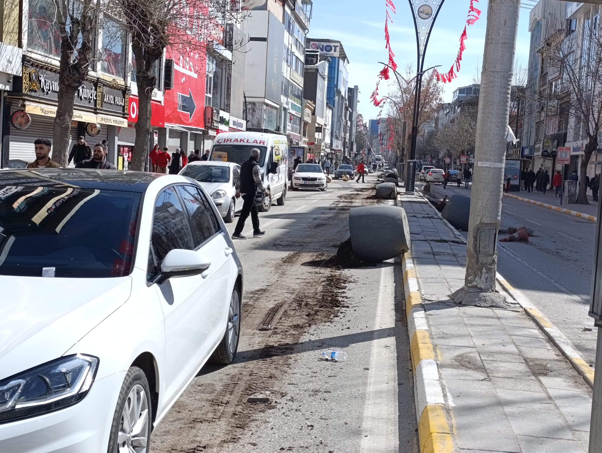 Van sokakları savaş alanına döndü