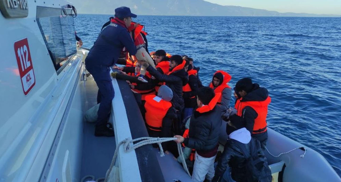 Yunanistan geri ittiği mültecileri Türkiye kurtardı