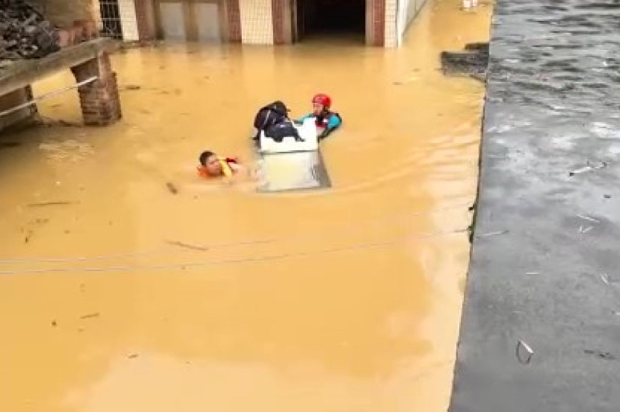 Çin’de sel ve toprak kayması: 6 yaralı, 11 kayıp