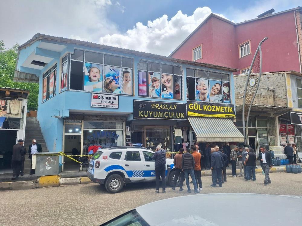 Van’da duvarı delip altın çaldılar