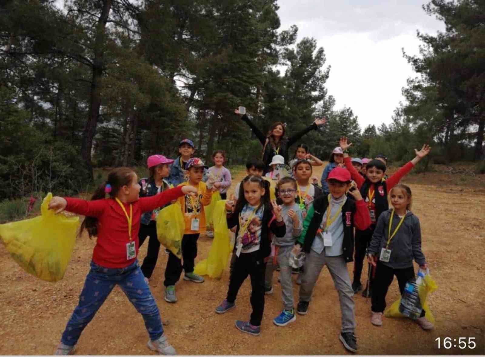 Minik öğrencilerden anlamlı etkinlik