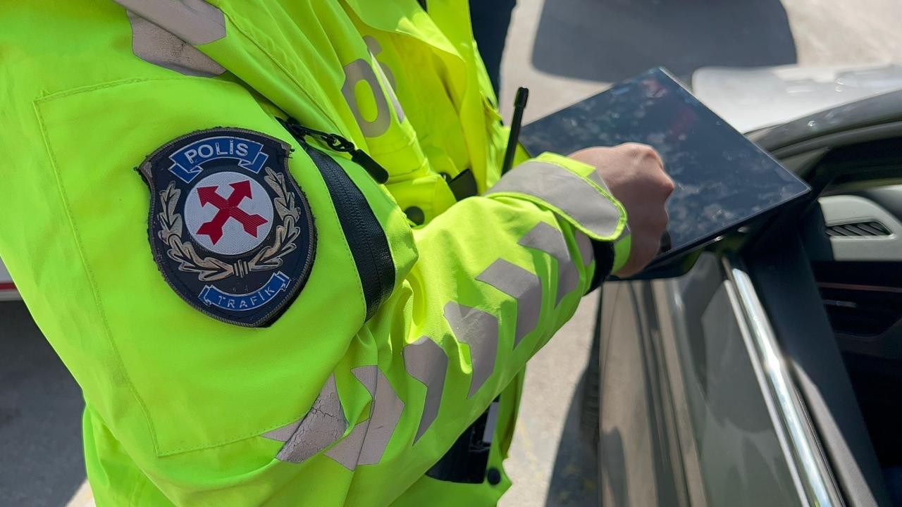 Bakan Yerlikaya açıkladı: 1 haftada 968 bin araç denetlendi