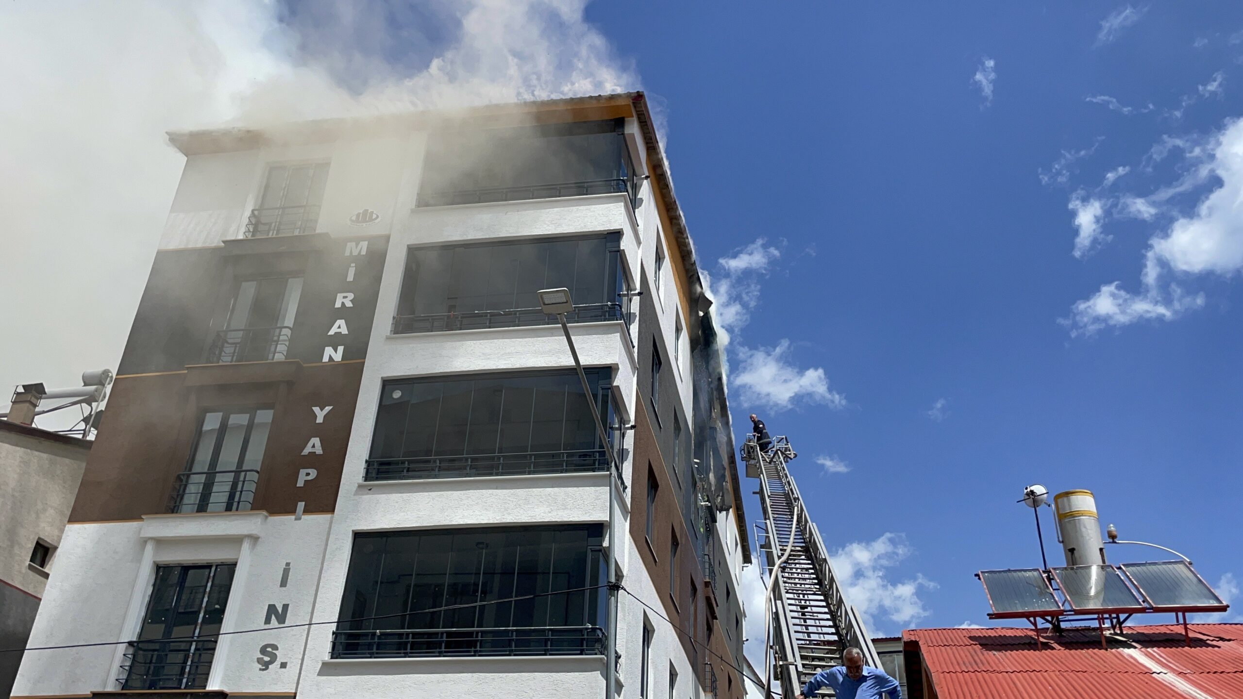 Bitlis’te şiddetli patlama: 1 kişi hayatını kaybetti